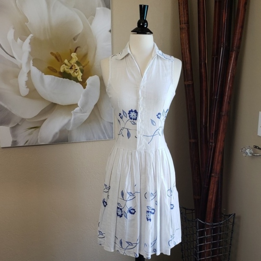 Cherry ~ White Blue Floral Half Button-down Dress